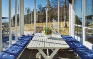 Three-Bedroom Holiday Home In Brastad