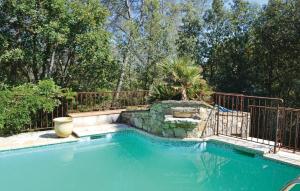 Maisons de vacances Awesome Home In La Roquette Sur Siagne With 3 Bedrooms, Wifi And Outdoor Swimming Pool : photos des chambres