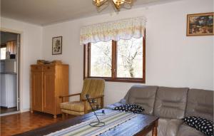 3 Bedroom Beautiful Home In Löttorp