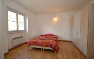Maisons de vacances Pet Friendly Home In Bagard With Wifi : photos des chambres