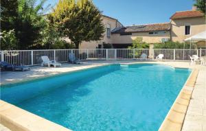 Maisons de vacances Stunning Home In Montagnac With 7 Bedrooms, Private Swimming Pool And Outdoor Swimming Pool : photos des chambres