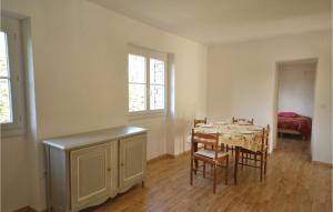 Maisons de vacances Pet Friendly Home In Bagard With Wifi : photos des chambres