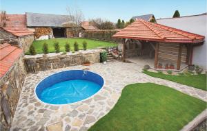 4 star namas Five-Bedroom Holiday Home in Velky Slavkov Velky Slavkovas Slovakija