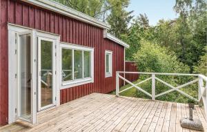 Three-Bedroom Holiday Home In Bodafors