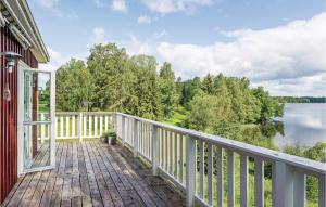 Three-Bedroom Holiday Home In Bodafors