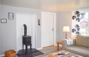 Three-Bedroom Holiday Home In Dio