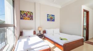 Backhome Hostel & Bar