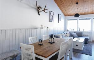 Three-Bedroom Holiday Home In Branas