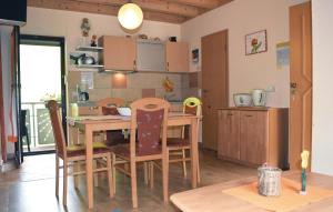 Two-Bedroom Apartment In B Peterstal-Griesbach