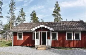 Three-Bedroom Holiday Home In Valdemarsvik - Gryt