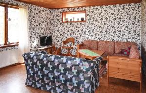 Three-Bedroom Holiday Home In Valdemarsvik
