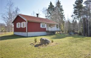Two-Bedroom Holiday Home In Kvillfors