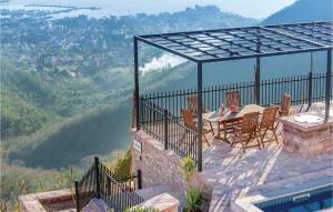 3 Bedroom Beautiful Home In Tivat