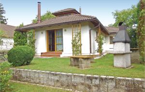 3 star talu Three-Bedroom Holiday Home in Velke Popovice Velk&eacute; Popovice T&scaron;ehhi Vabariik