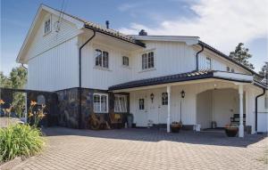 One-Bedroom Apartment in Grimstad