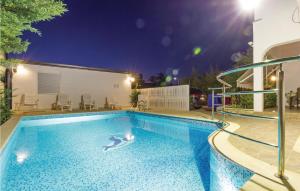 Awesome Apartment In Fazana With 1 Bedrooms, Wifi And Outdoor Swimming Pool