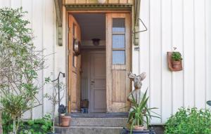 3 Bedroom Nice Apartment In Vimmerby