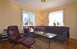 Gorgeous Home In Åmål With Wifi