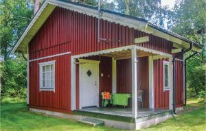 Nice home in Munka-Ljungby with 2 Bedrooms and WiFi