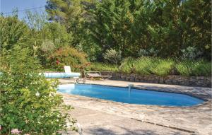 Maisons de vacances Beautiful Home In Crillon Le Brave With Wifi, Private Swimming Pool And Outdoor Swimming Pool : photos des chambres