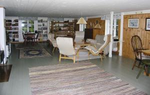 Nice Home In Lidhult With Kitchen