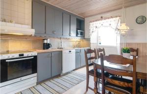 3 Bedroom Lovely Apartment In Havdhem