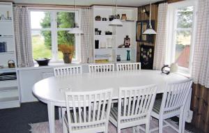 Nice Home In Lidhult With Kitchen