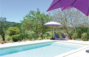 Maisons de vacances Nice Home In Puy Levque With 3 Bedrooms, Wifi And Outdoor Swimming Pool : photos des chambres