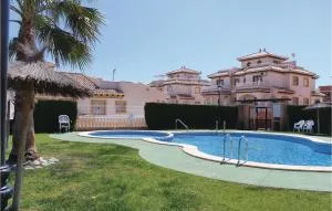 2 Bedroom Lovely Home In Orihuela Costa - Los Dolses