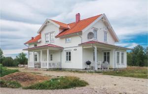 Beautiful Home In Gnosj With 4 Bedrooms