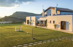 Amazing Home In Houdetsi,Heraklio