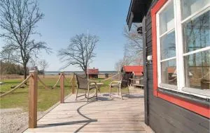 One-Bedroom Holiday Home In Larbro - Kappelshamn