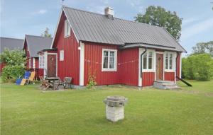 Amazing Home In Lttorp With 3 Bedrooms And Wifi