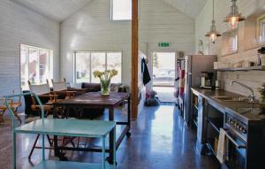 Awesome Home In Onsala With Kitchen