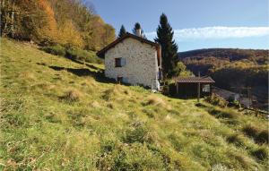 Maisons de vacances Two-Bedroom Holiday Home in Razecueille : photos des chambres