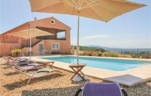 Beautiful Home In Cairanne With 5 Bedrooms, Private Swimming Pool And Outdoor Swimming Pool