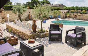 Maisons de vacances Nice home in Gordes with 3 Bedrooms and Outdoor swimming pool : photos des chambres