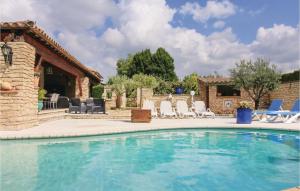 Maisons de vacances Nice home in Gordes with 3 Bedrooms and Outdoor swimming pool : photos des chambres