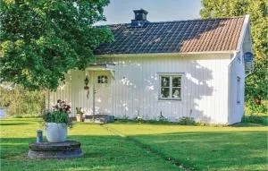 1 Bedroom Awesome Home In Dalum - Timmele