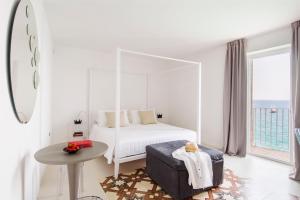 Deluxe Double Room with Balcony and Sea View room in Dimora Talenti