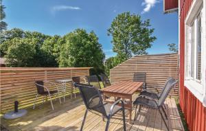 4 Bedroom Nice Home In Sollebrunn