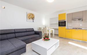 Two-Bedroom Apartment in Lovran