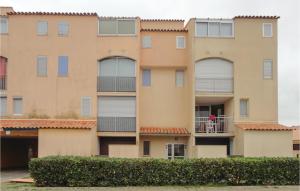 Appartements Nice Apartment In Gruissan With Kitchen : photos des chambres