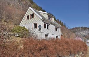 Four-Bedroom Holiday Home in Leirvik