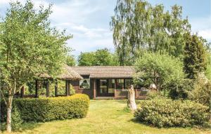 2 Bedroom Awesome Home In Slvesborg