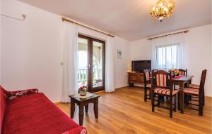 Amazing Apartment In Klenovica With 3 Bedrooms And Wifi