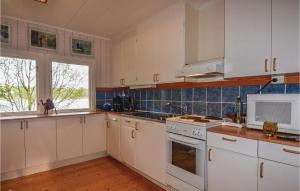 Beautiful Home In Ånimskog With Wifi