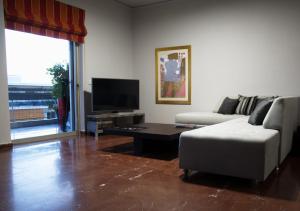 Modern & Classy Central Apartment