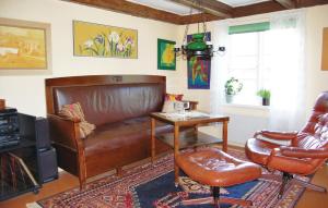 2 Bedroom Beautiful Home In Linneryd