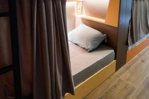 Bed in 8-Bed Mixed Dormitory Room room in Ura Hostel